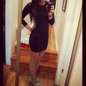 Longsleeve black dress
